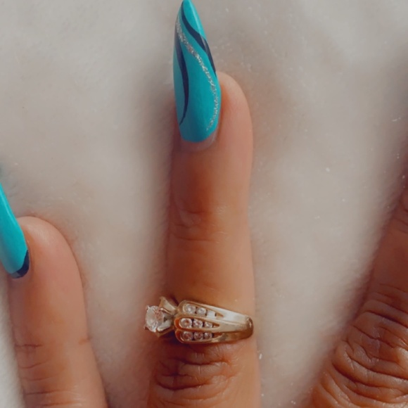 White gold Diamond Ring - Picture 2 of 10